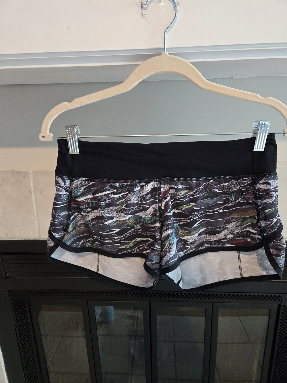 lululemon athletica Black Waistband Multicolor Wave-Print Athletic Shorts